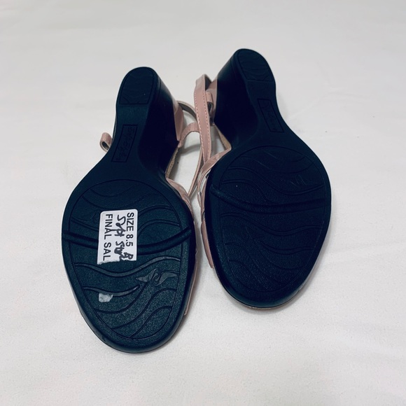 Soft Style blush and black wedges size 8.5 narrow - Picture 8 of 12